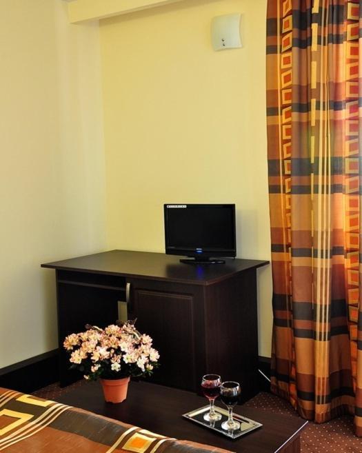 Voronet Residence Gura Humorului Bilik gambar