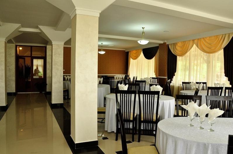 Voronet Residence Gura Humorului Luaran gambar